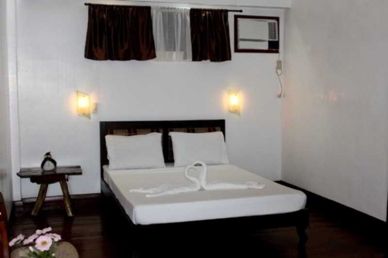 Manoc-Manoc Cocoloco Beach Resort מראה חיצוני תמונה