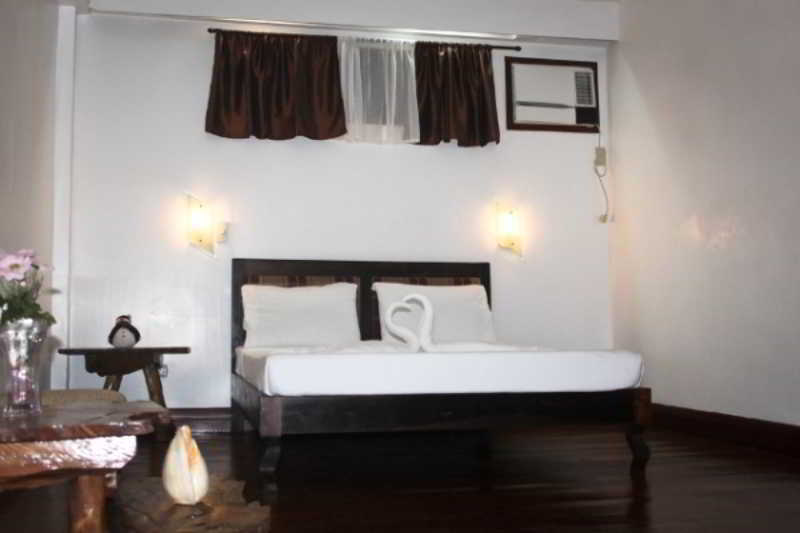 Manoc-Manoc Cocoloco Beach Resort מראה חיצוני תמונה
